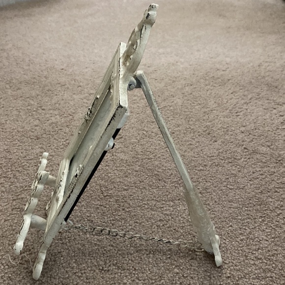 Picture frames - Picture 2 of 4